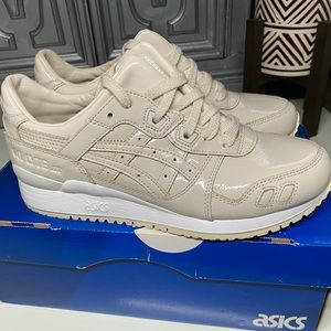 Beautiful Women’s Asics Gel